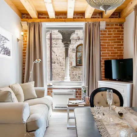 Heritage Zanini Hvar Town