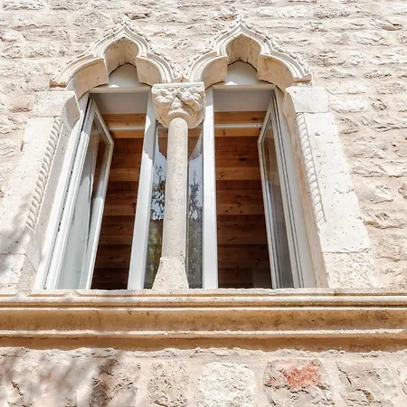 Heritage Zanini Apartment Hvar Town