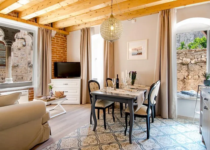 Daire Heritage Zanini Hvar Town